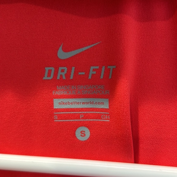 Nike Dri Fit Running Tank - Picture 3 of 4